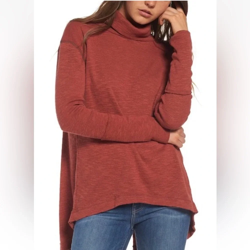 Free People We The Free Split Back Dark Burnt Red Mock Turtleneck Pullover XS - Picture 1 of 8